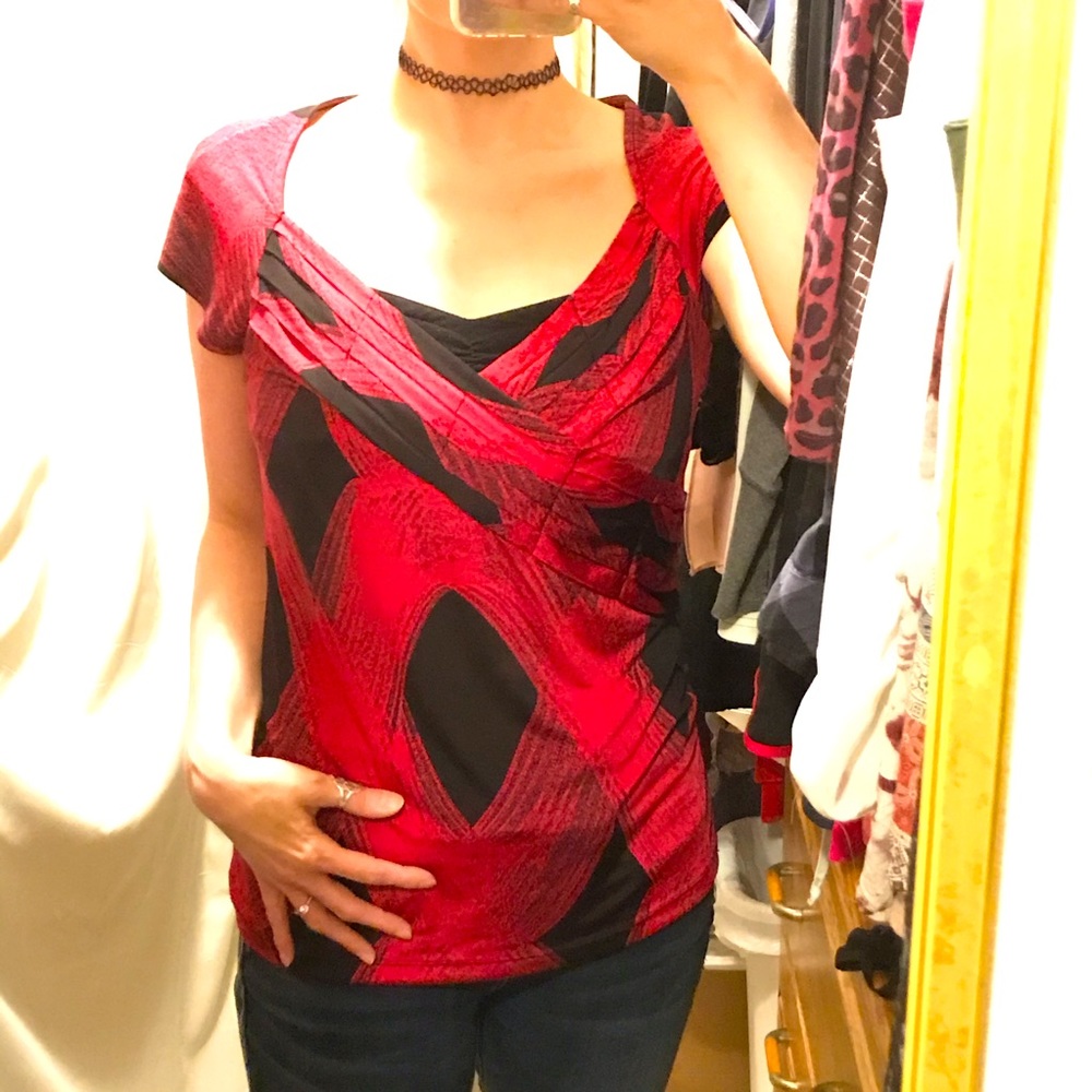Worthington stretch trippy 3D Diamond neck blouse berry Medium Y2K